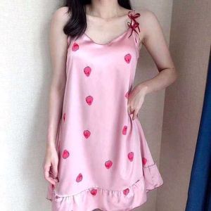 beautiful strawberry printed night