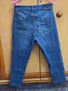 I Am Selling A Good Jeans For Reasonable Price