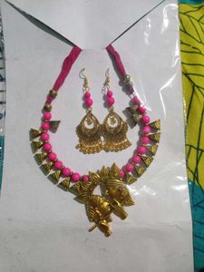 Necklace & Earring Set