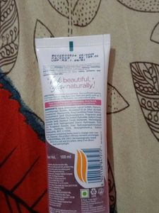 Himalaya Natural Glow Face Wash