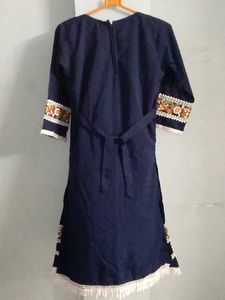 Elegant Navy Blue Kurta Pant Set.