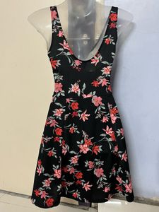 Divide H&amp;M Branded Floral Print Dress
