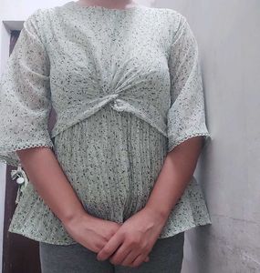 Floral Twist Top