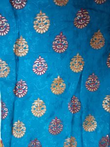 Light Weighted Saree With Blouse