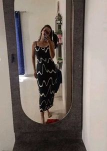 Chic Black &amp; White Dress
