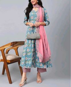 Blue Pure Cotton Kurta Palazzo Dupatta Set. 🩵