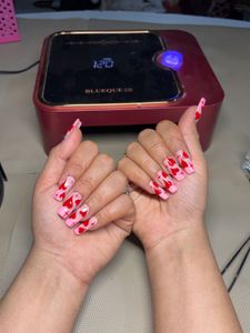 Nayraa Nailss Press-On Nails