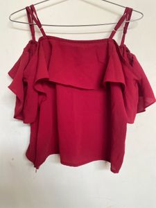 Cold Shoulder Crop Top