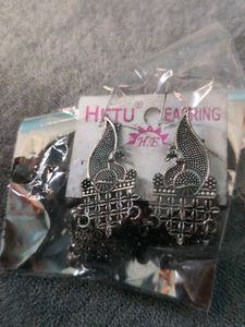 Earings