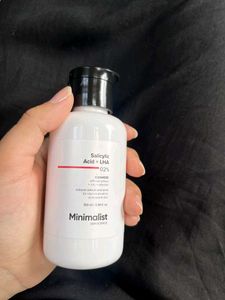 Minimalist Salicylic Acid Cleanser