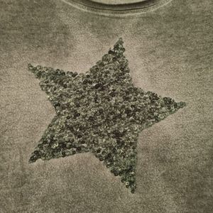Sap Green Star Tee - faded effect stonewashed