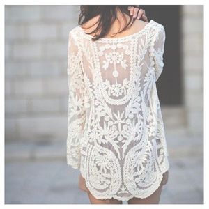 H&amp;M OffWhite Floral Lace Scoop