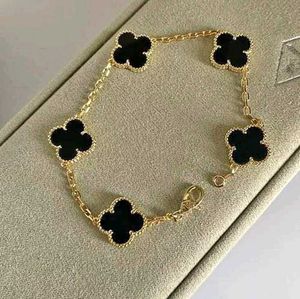 (Black) Elegant Anti-Tarnish Korean Bracelet✨