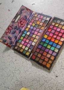 Eyeshadow Palette
