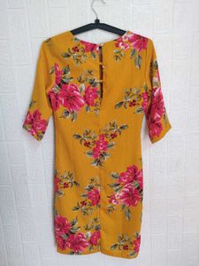 Floral Dress 💛