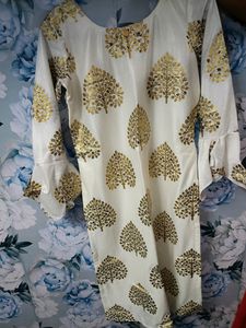 Off White Kurti With Golden Kota Patti Design