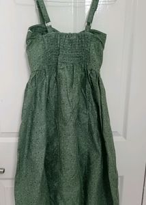 Green padded dress (Green Midi )