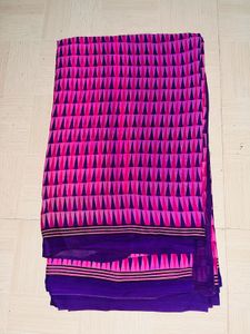 Magenta &amp; Navy Geometric Print Saree