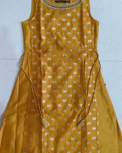 AVAASA Set - Woven Flared Mustard Kurta wit