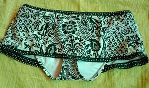 Orginal Mossimo Black &amp; White Shorts