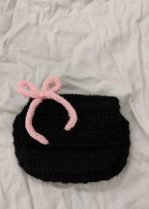 Knitted Pouch w/ Bow