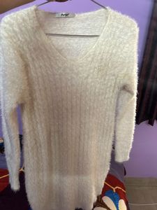 Brand New Winter  Fur Off White Top/ Pull Ove