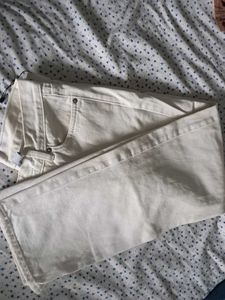 Off White Straight Pant