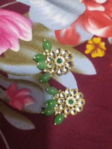 Elegant Green Kundan Necklace