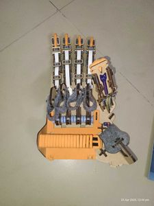 Giftinguru Robotic Mechanical Hand DIY Stem Educat
