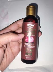 Wow Onion Hair Oil For Hair Fall Control - With Black Seed Oil Extracts.     Comes Without Comb Applicator, New With Tag (Unused) 100 Ml