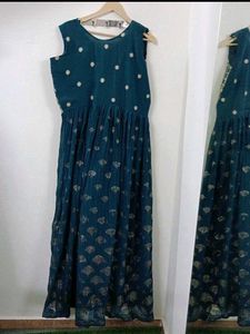 FIXED PRICE!!!WEDDING GOWN WITH DUPATTA