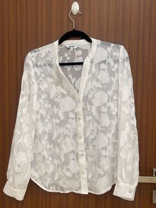 Elegant Sheer Floral Blouse 🫶🏻