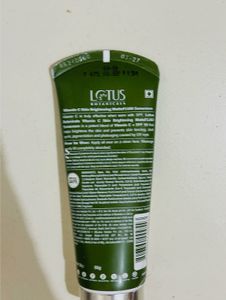 Lotus Botanicals Vitamin C Sunscreen SPF 50