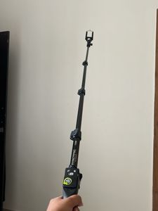 YUNGTFNG Selfie Stick but the remote doesnt work