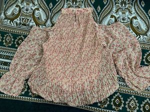 Floral Cold Shoulder Top