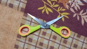 Anjali 4-Piece Knife &amp; Peeler Set