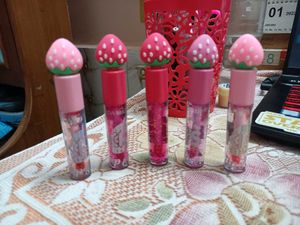 Strawberry Lip Gloss-1