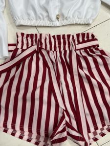 Stripped Short Set