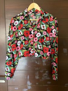 Forever 21 Women’s Floral Print top (xs)