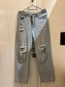 Trendy Women’s Jeans