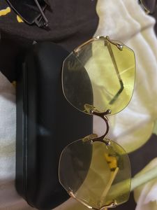 Classy Sunglasses 🕶️