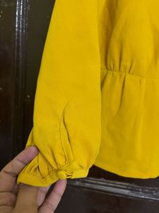 Chic Yellow Top