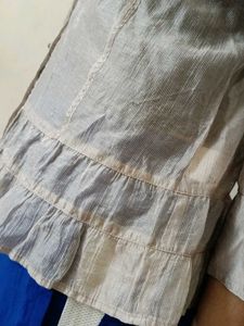 women&#39;s top