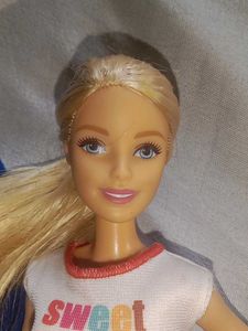Barbie Doll - Sweet Cupcake Outfit