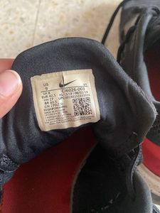 Black &amp; Red Sport Shoes