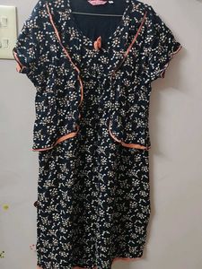 Lounge Wear With Concealed Feeding Zippers