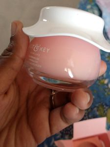 Dot And Key Moisturizer