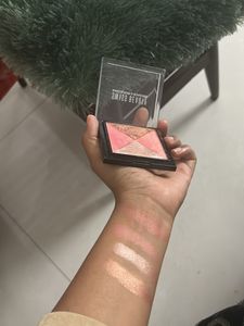 Swiss Beauty Blusher &amp; Highlighter 2 In 1