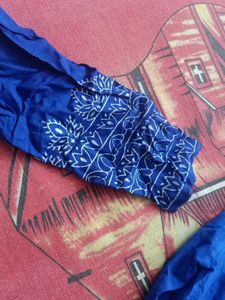 Blue Printed Kurta Set With Leggi