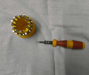 31 In 1 Multi-function Toolkit + Free Screwdriver